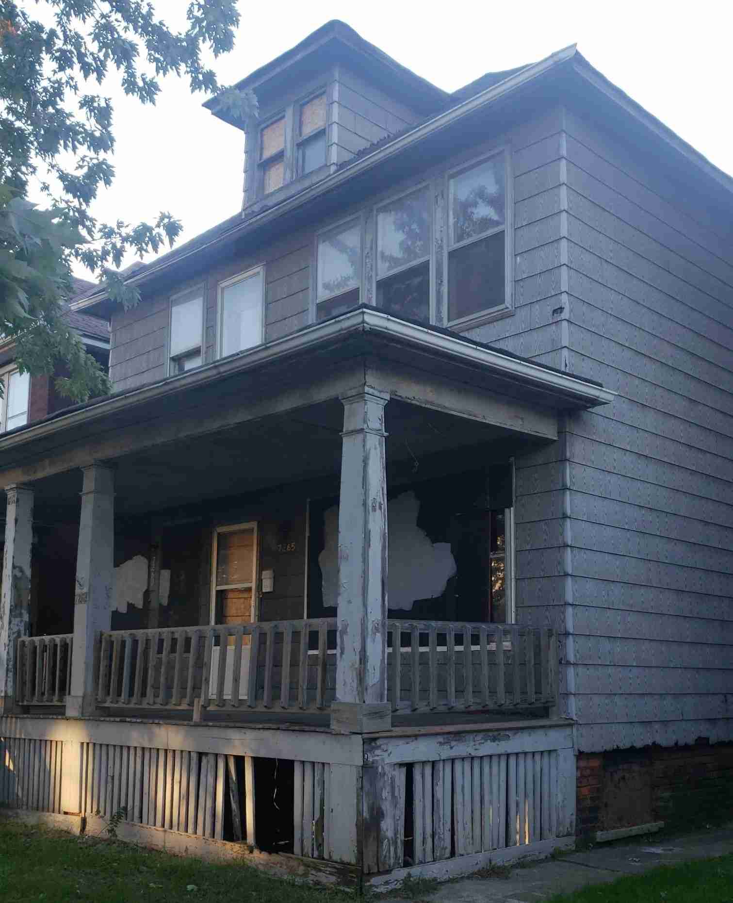 7263 front exterior graffiti cover 5 (2).jpg